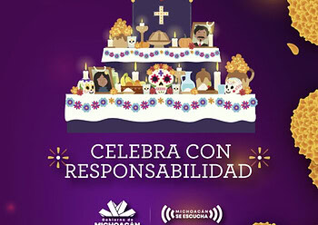 Acción de memoria del Día de Muertos con ofrenda en casa, celebra con responsabilidad y respeto.