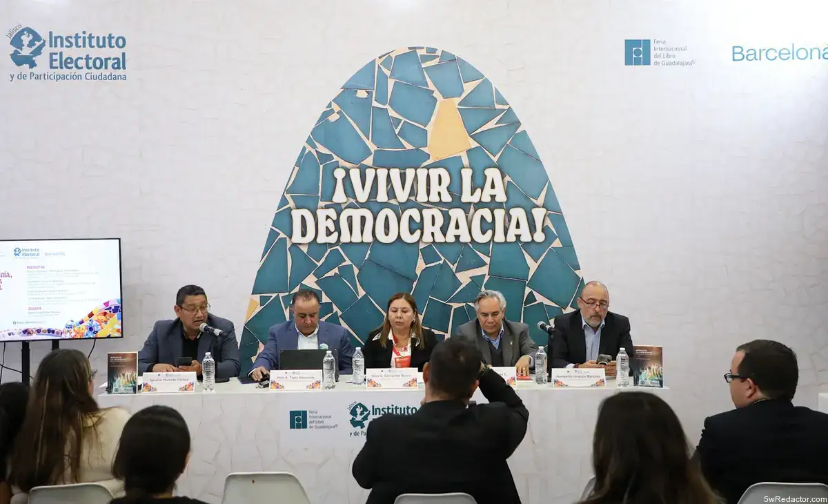Impulsando la democracia en Barcelona en evento del Instituto Electoral, promoviendo participación ciudadana y procesos democráticos.