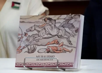 Controles de plaga de gusano barrenador en Jalisco, en una exposición de muralismo en Michoacán.