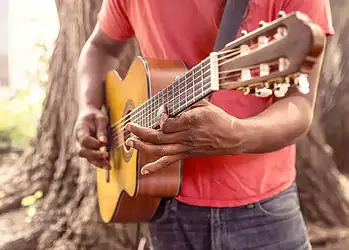 convocatoria para agrupaciones musicales comunitarias en Michoacán