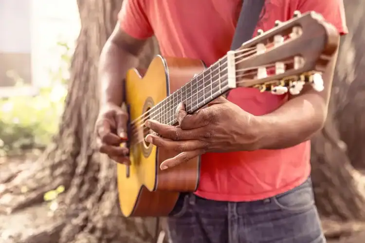 convocatoria para agrupaciones musicales comunitarias en Michoacán