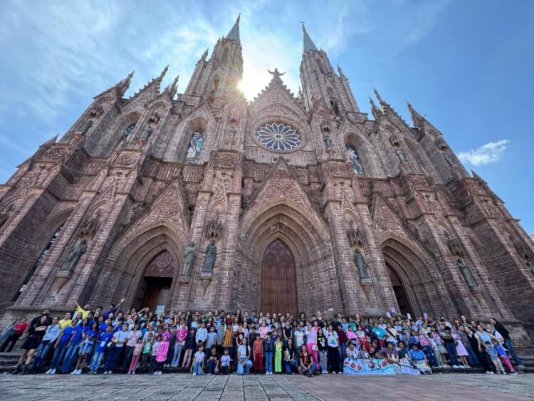 espacios culturales para jóvenes en Michoacán