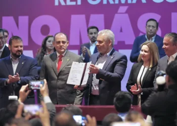 Decreto oficial que prohíbe la contratación de deuda a largo plazo en Michoacán, promoviendo mayor estabilidad financiera en.