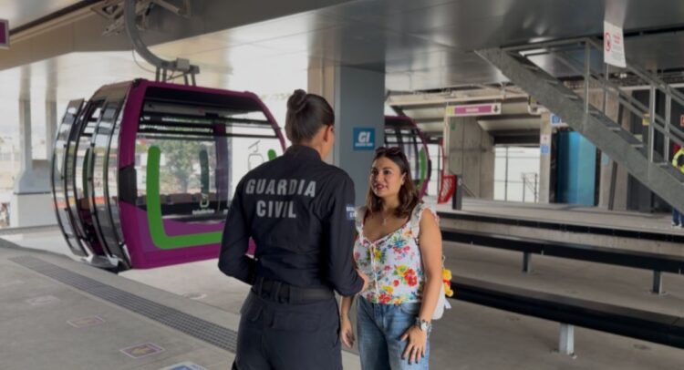 Vigilancia en tiempo real en el teleférico de Uruapan con cámaras de seguridad instaladas en toda la estructura.