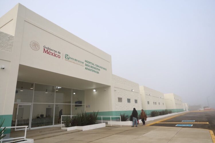 Hospital de Arantepacua con 106 empleados y atención especializada en infraestructura moderna.