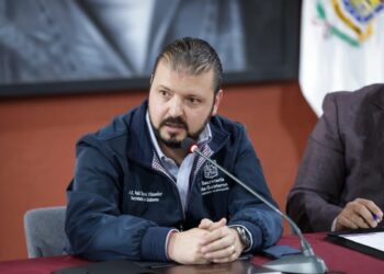 Líder universitario en conferencia, llama a diálogo para resolver la huelga en la Universidad Michoacana de San Nicolás de Hi.