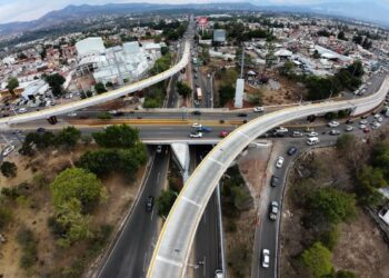 Vías cerradas en Morelia por trabajos en nuevas conexiones viales y mejoras en la infraestructura urbana.