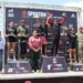 Atletas en el podio de la carrera Spartan en Michoacán, celebrada el 30 de mayo de 2026.