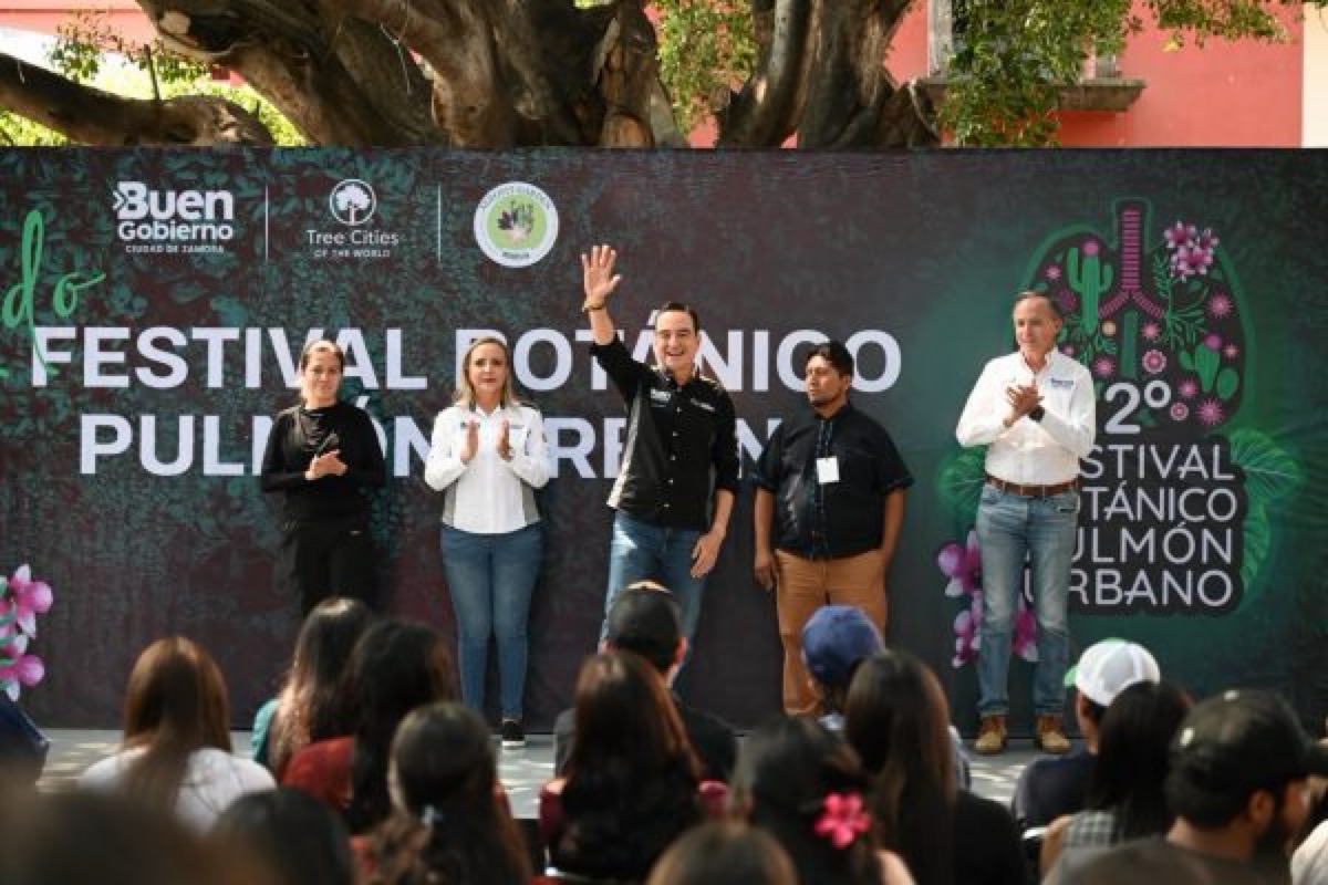 Autoridades inauguran la segunda edición del Festival Botánico Pulmón Urbano en Zamora.