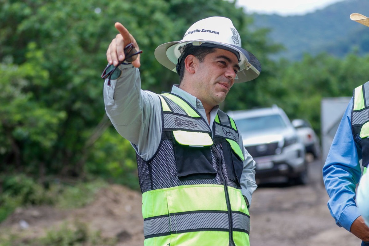 Ingeniero de la SCOP supervisa obras del segundo anillo periférico de Morelia