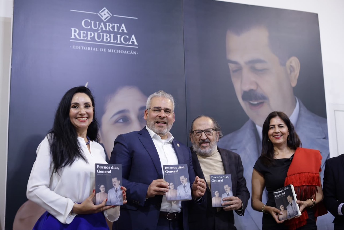 Presentación del libro Buenos días, General en Morelia con Alfredo Ramírez Bedolla y Julio Moguel
