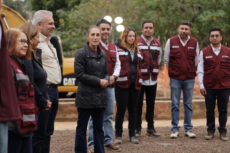 Claudia Sheinbaum supervisa obras de rehabilitación del Lago de Pátzcuaro junto a equipo de Conagua.
